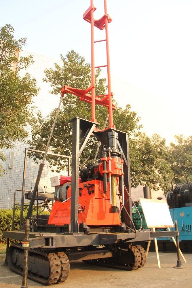 200m Crawler Drilling Rig With Mud Pump Well Drilling Rig 360° Angle Range